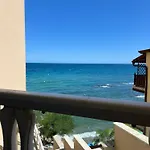 Apartment On The Near The Sea Warna
